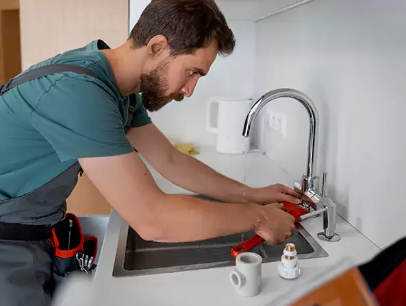 Why Choose Newark Plumbing Pros for Faucet Repair in Newark, OH?
